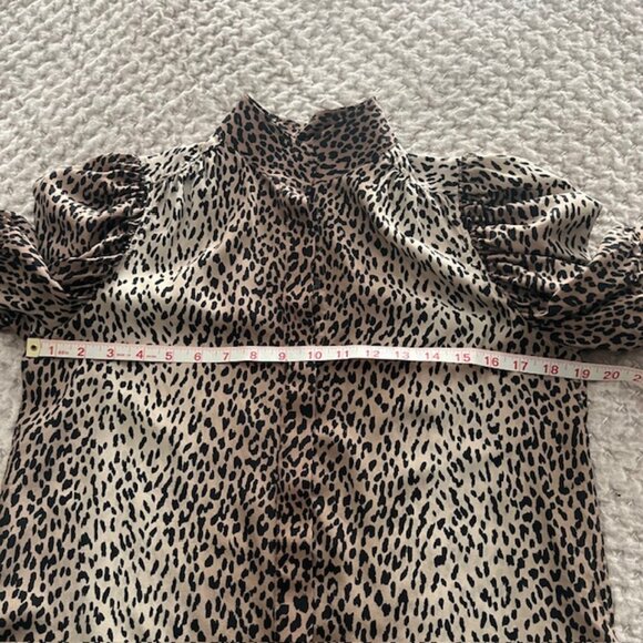 FRAME Gillian Leopard Print Silk Top in Leopard Multi Size Small - Picture 11 of 11